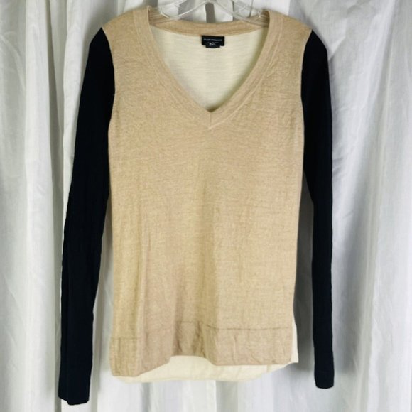 Club Monaco Sweater Italian Yarn V Neck Tan 100%‎ Wool Women’s S/P Tan Brown - Picture 1 of 7